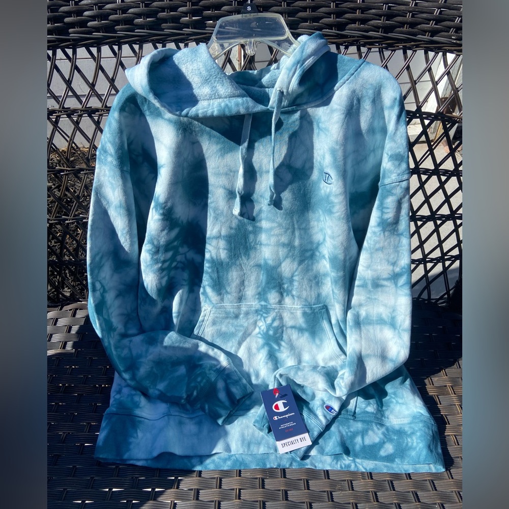BNWT Champion tie-dye hoodie